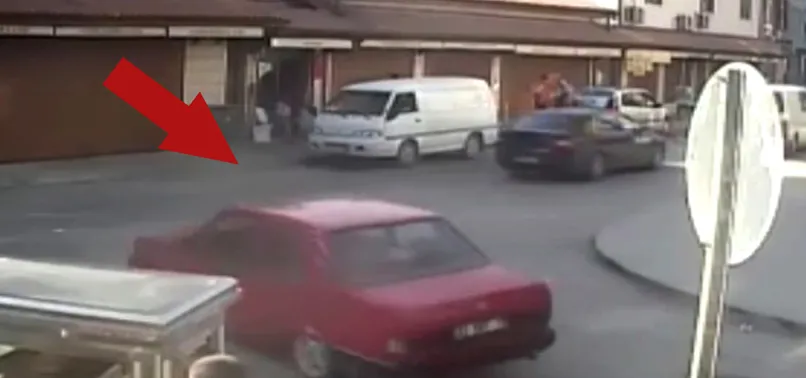 Genç kız drift yapmaya kalktı sonu kötü bitti