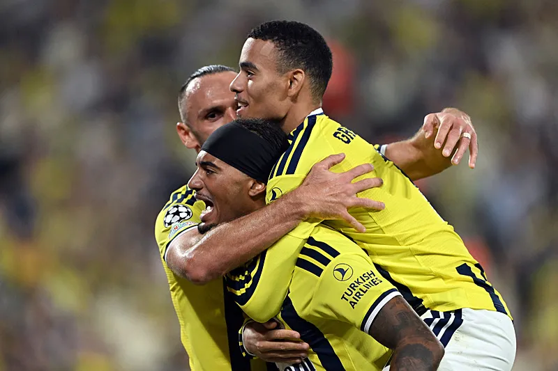 fenerbahce-sampiyonlar-liginde-roma-ile-yenisemedi-1789065866275.jpg Fenerbahçe geri döndü ama galibiyet gelmedi! Roma ile puanlar paylaşıldı - 1