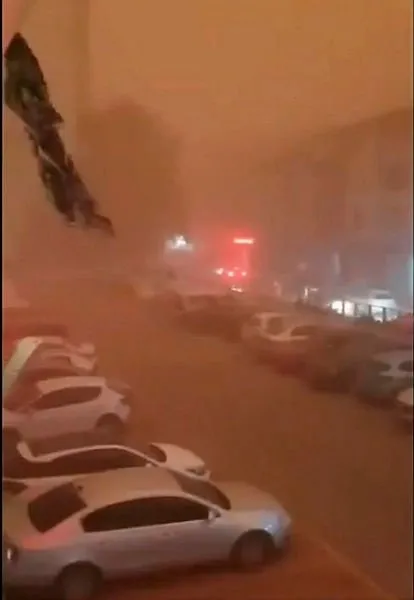 Ankara'daki kum fırtınası sonrası uzman isimden kritik uyarı: Balkona bile maskeyle çıkın! - 2