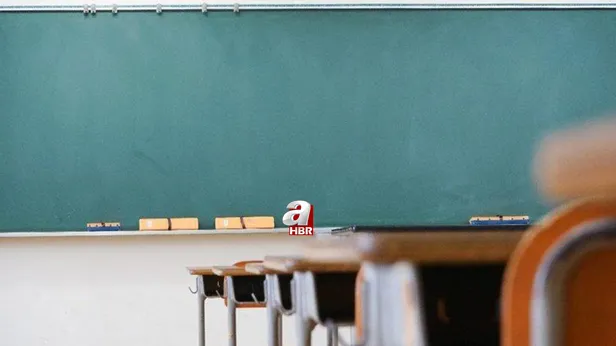 Lise kayıtları ne zaman başlayacak? 9, 10, 11, 12. sınıflar için okullar hangi tarihte açılacak? MEB tarih verdi...