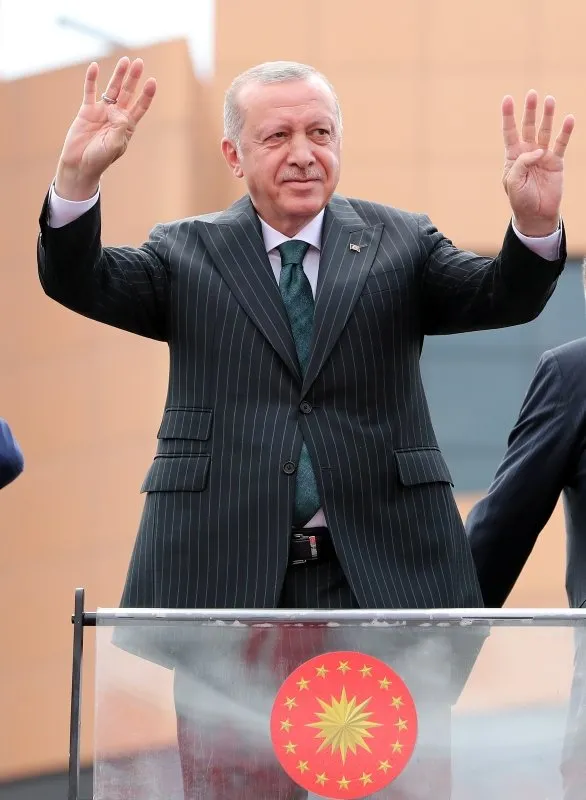 Başkan Erdoğan'a İstanbul'da sevgi seli