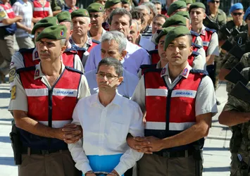 FETÖ'cü Kemal Batmaz'ın abisi Şakir Batmaz'ın cezası onandı