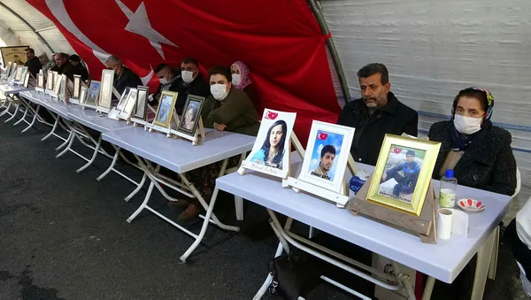 Diyarbakırlı anneden HDP'ye sert tepki! Oğlumu sakat ettiler - 2