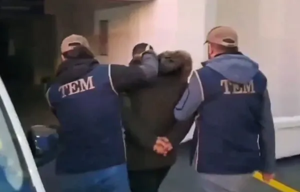 30-ilde-fetoye-yonelik-kiskac-10-operasyonu-91-kisi-gozaltinda-1709971603950.jpg 30 ilde FETÖ'ye yönelik "KISKAÇ-10" operasyonu! 91 kişi gözaltında... - 1