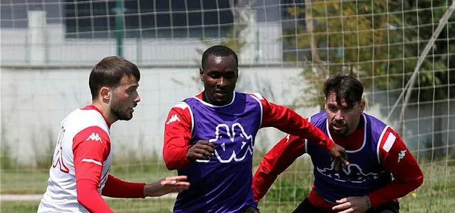 Son dakika: Antalyaspor’da bir antrenör ile iki futbolcunun daha Kovid-19 testi pozitif çıktı