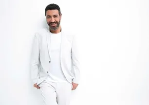 "Sakallar tatilde" deyip paylaştı! Hakan Altun yeni imajıyla olay yarattı