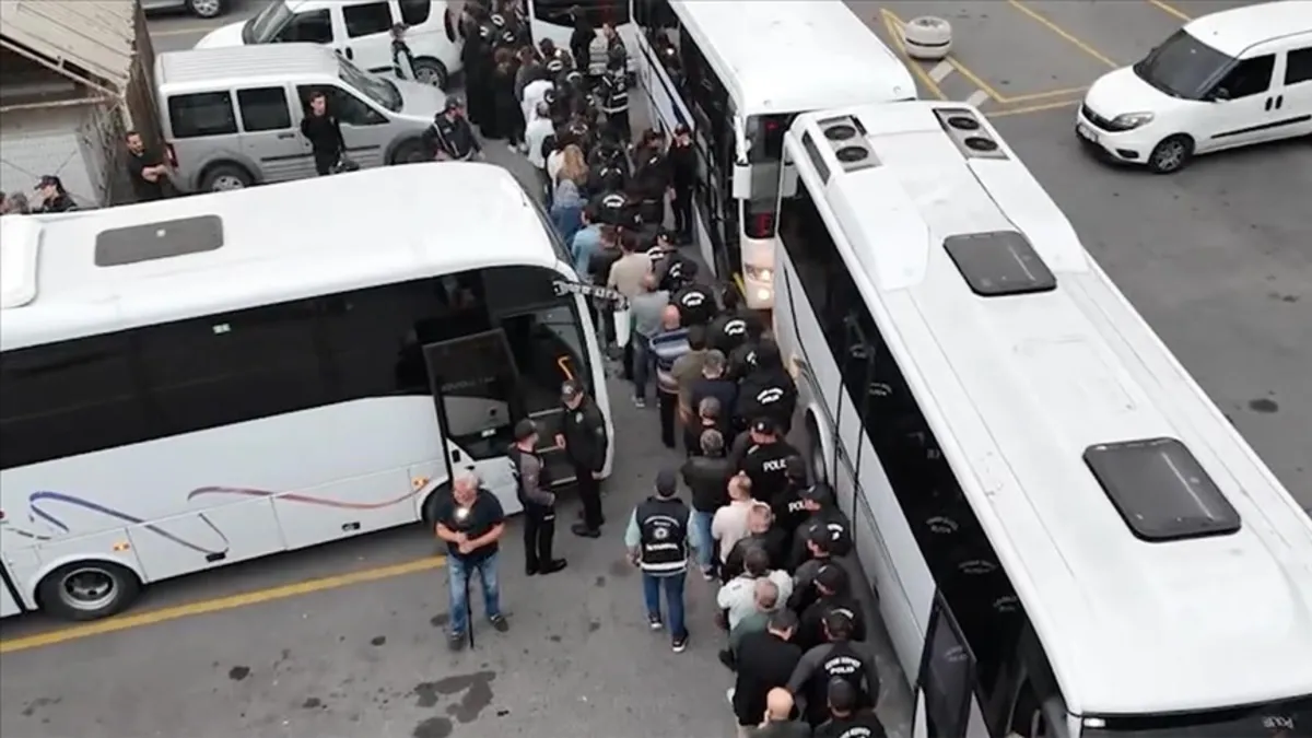 İstanbul'da Huzur İstanbul uygulaması! Yüzlerce 909 kişi gözaltına alındı