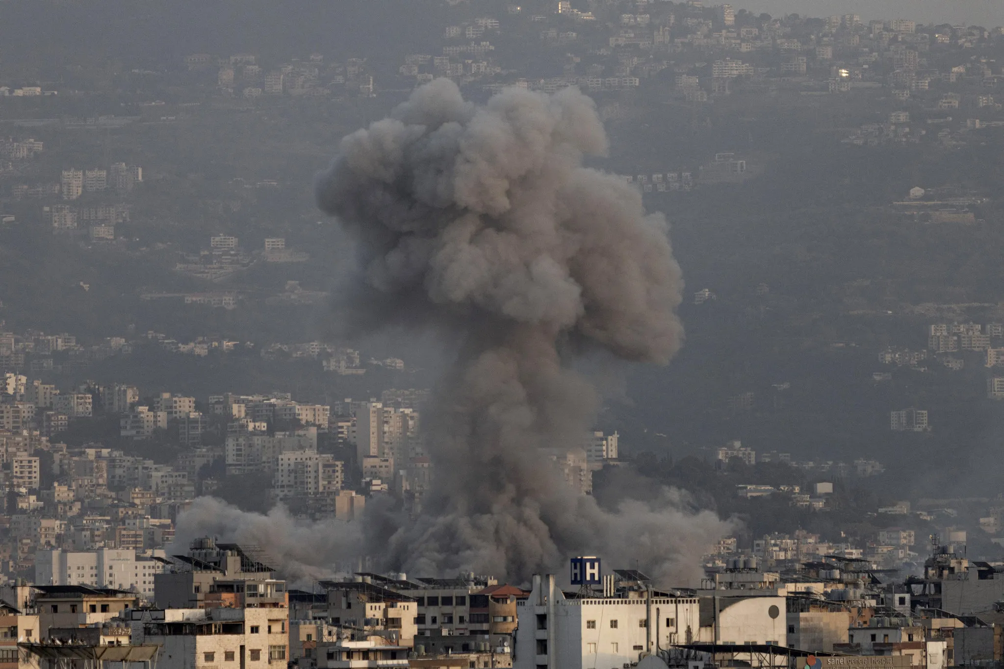 CANLI | Katil İsrail’den Lübnan’da insanlık suçu: Sağlık tesisine alçak saldırı
