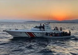 Seferihisar açıklarında 5’i çocuk 13 düzensiz göçmen yakalandı