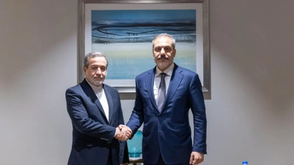 Bakan Fidan İranlı mevkidaşı Arakçi ile görüştü!