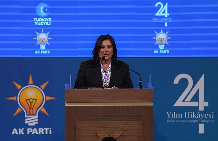 Özlem Çerçioğlu’na CHP eziyeti! Rant çetesi istifa ettirdi! İşte gerçekler