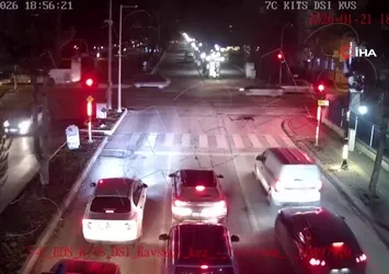 Kütahya'daki trafik kazaları kamerada