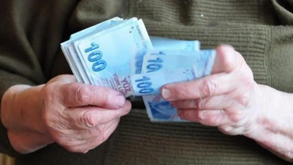 En düşük emekli maaşı ne kadar olacak? Düğmeye basılıyor! Yasal düzenleme yolda