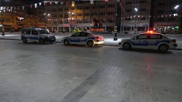 1672542490692.jpg 2023'ün ilk cezasını yedi: "Eşeklik ettik, keşke yürüyerek gitseydik" - 3