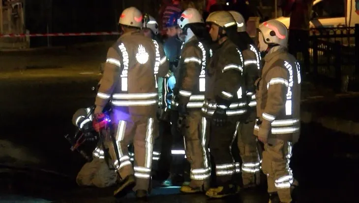 Ümraniye’de geceyi aydınlatan olay! Doğal gaz kutusu bomba gibi patladı