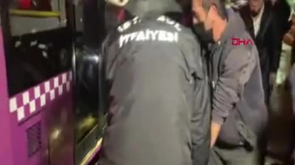 Yolun karşısına geçmek isterken can verdi