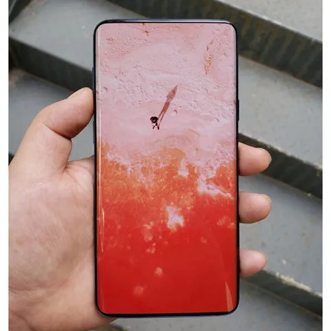 Samsung Galaxy S10’un yeni tasarımı görüntülendi