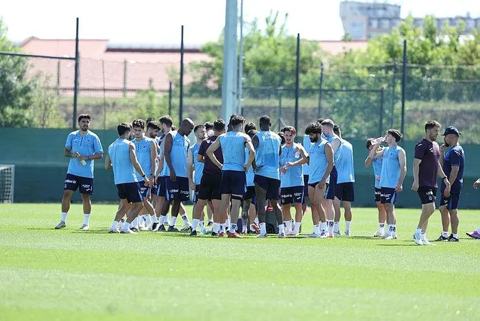 1720346122255.jpeg Trabzonspor'da yeni sezon hazırlıkları Macaristan'da devam ediyor - 2
