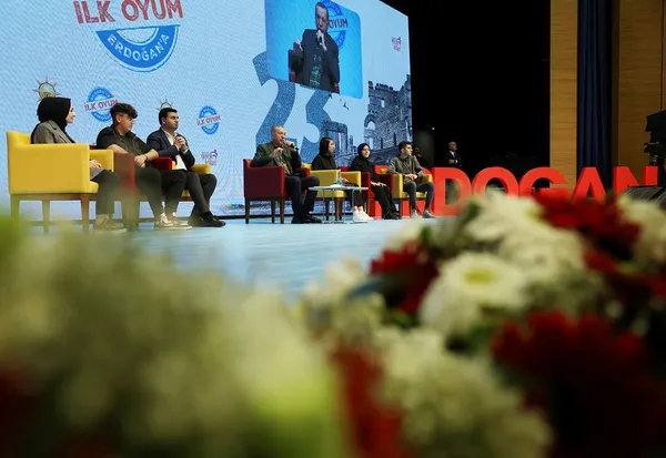 Başkan Recep Tayyip Erdoğan Diyarbakır’da gençlerle buluştu: Kılıçdaroğlu’nun adaylığı hayırlı olsun