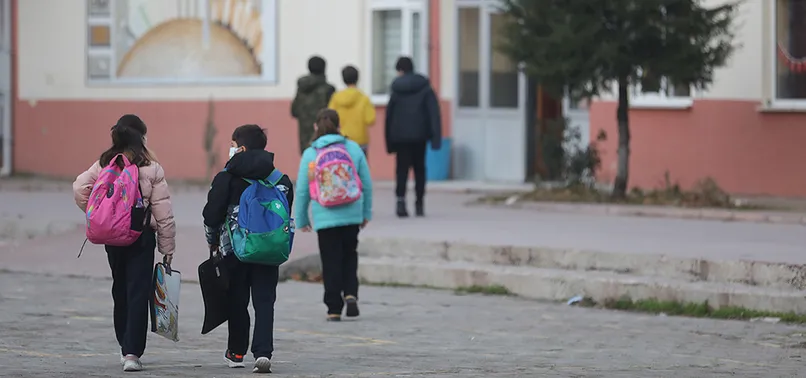 2. dönem ara tatil ne zaman? 2022 MEB Nisan ara tatili ayın kaçında? Okullarda ikinci ara tatil takvimi açıklandı!