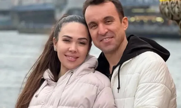 son-dakika-sira-tayyar-oz-ve-ozlem-ozde-fenomen-cifte-orgut-sorusturmasi-1701169800080.jpg Son dakika: Sıra Tayyar Öz ve Özlem Öz'de! Fenomen çifte örgüt soruşturması - 6