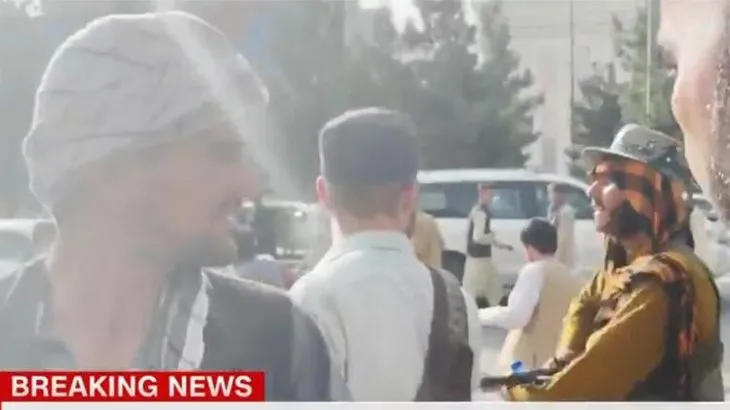 Canlı yayında dehşet! Taliban o gazetecilere saldırdı