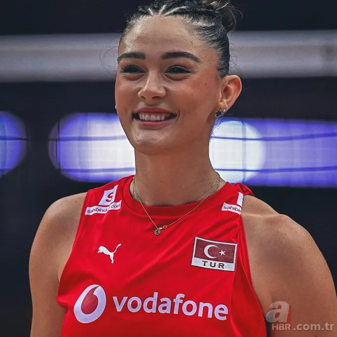 Zehra Güneş'in bir de kız kardeşlerini görün! İkisi de ablasının izinde... 2