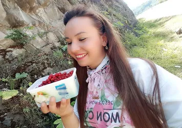 Dağ çileğinin kilosu 100 lira