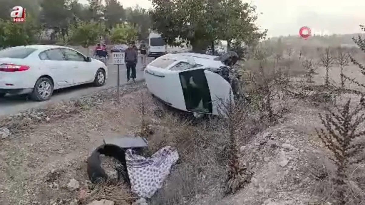 Şanlıurfa'da hafif ticari araç devrildi
