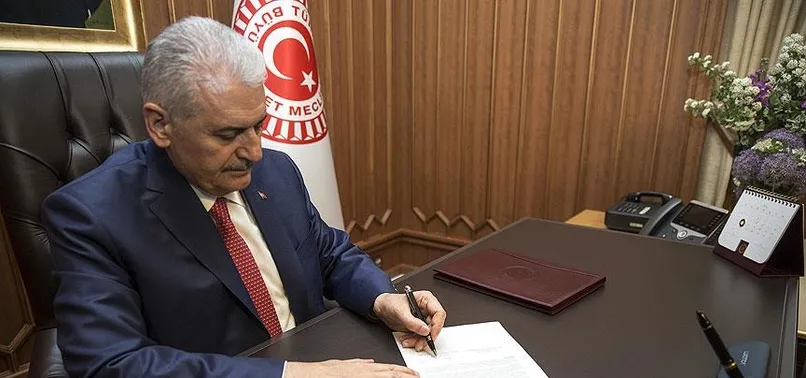 AK Parti-MHP teklifi TBMM'ye sundu