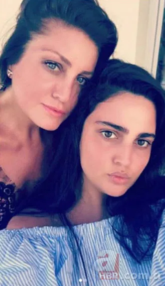 Hülya Avşar'ın kızı Zehra Çilingiroğlu sevgilisiyle görüntülendi! 16