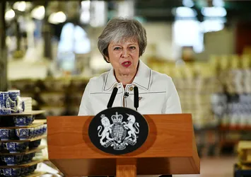 İngiltere Başbakanı May'den Brexit oylaması öncesi uyarı