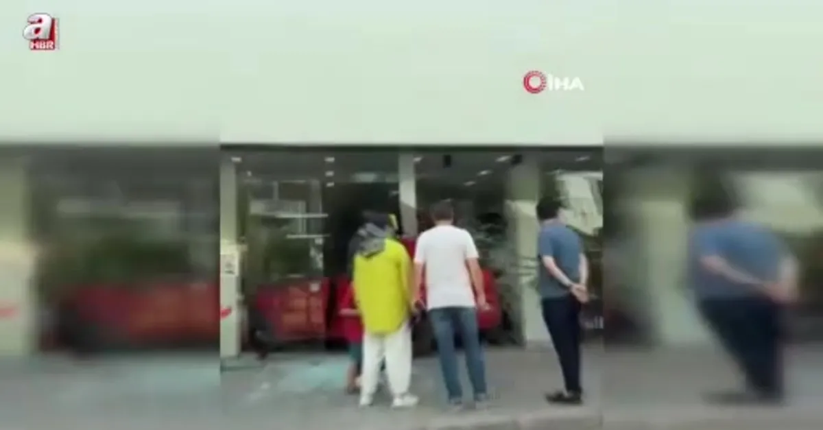 Otomobil mağazaya daldı