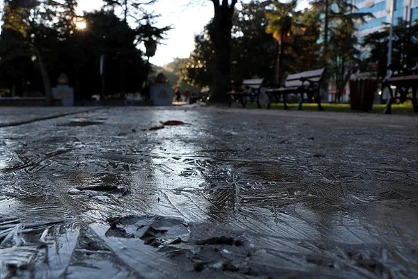 1640418332962.jpeg Hafta sonu hava nasıl olacak? Meteoroloji'den buzlanma ve don uyarısı | Sıcaklıklar artacak mı? 25 Aralık İstanbul, Ankara, İzmir hava durumu - 3