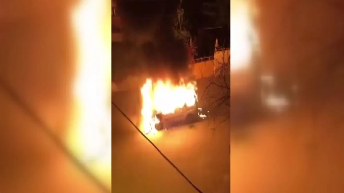 Kırıkkale'de korku dolu anlar: Hareket halindeki araç alev alev yandı