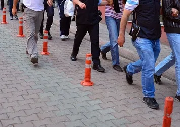 Hava Kuvvetlerinde FETÖ operasyonu