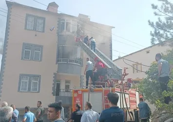 Hakkari’de korkutan yangın
