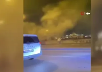 Pendik'te otomobil alev alev yandı