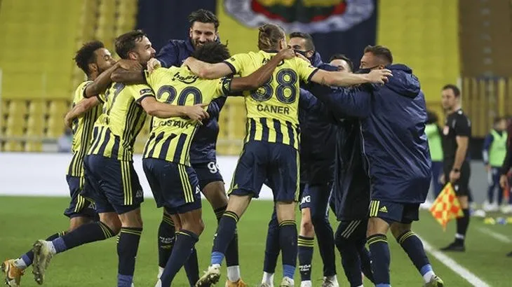 Son dakika Fenerbahçe transfer haberleri | Sarı lacivertli takımda yolcular belli oldu