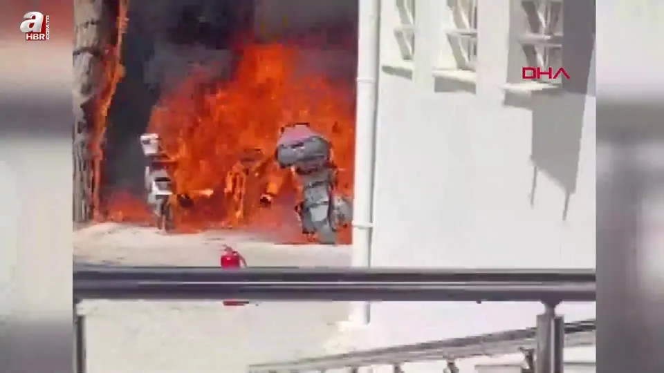 Park halindeki 6 motosiklet yandı