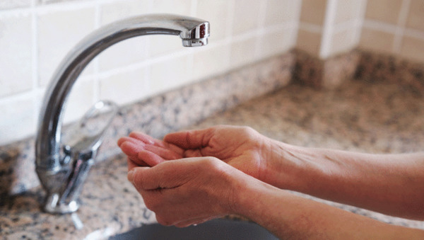 CHP’li belediyelerde su tarifesi el yakıyor! İşte il il su tarifeleri