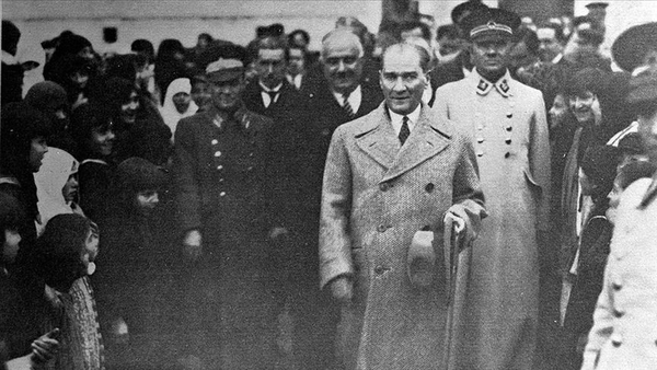 1636490456872.jpg Diyanet İşleri Başkanlığından 10 Kasım mesajı: Atatürk'ü vefatının 83.yılında saygıyla anıyoruz - 2