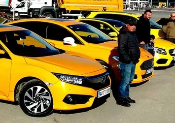 Lüks taksiciler müşterisiz kaldı!