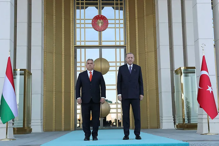Macaristan Başbakanı Viktor Orban Türkiye'ye ait tarihi eserleri Başkan Erdoğan'a iade etti - 7