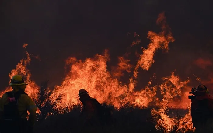 amerikada-kabus-geri-dondu-los-angelesta-yeni-yangin-3-bin-hektar-alan-kul-oldu-1737611458111.jpg Foto: AFP