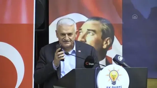 Başkan Erdoğan partililere böyle seslendi: Biz dimdik ayaktayız