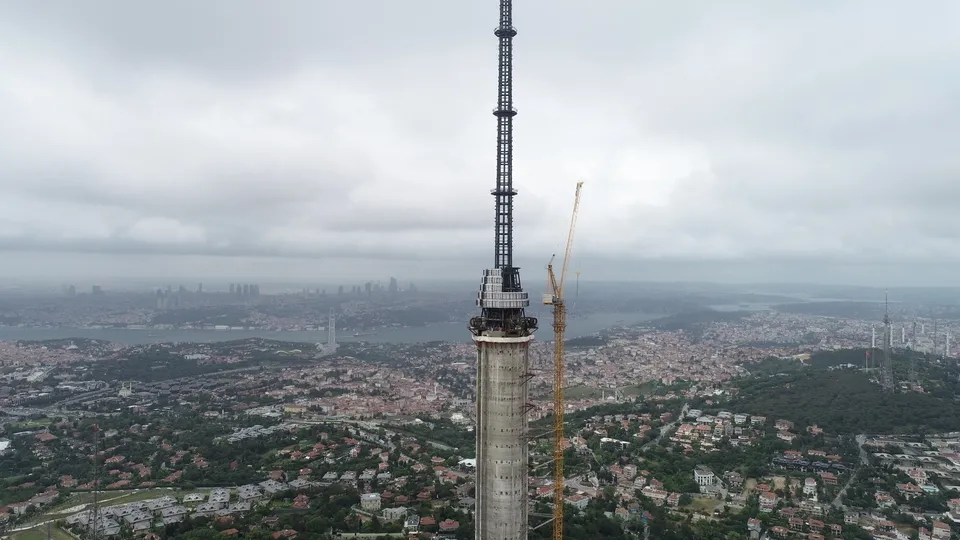 Çamlıca Kulesi Eyfel’i geçti!