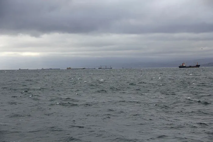 Son dakika: Fırtınadan kaçan gemiler Sinop’a sığındı - 2