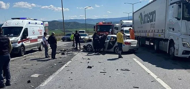 Gaziantep’te kontrolden çıkan araç TIR’a çarptı: 2 ölü, 2 yaralı