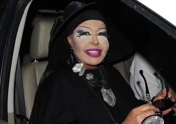 Bülent Ersoy gece yarısı mekan açtırdı! "İlk defa ben takacağım"